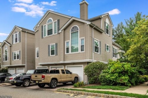 12 Witherspoon Ct, Morristown NJ  07960-2730 exterior