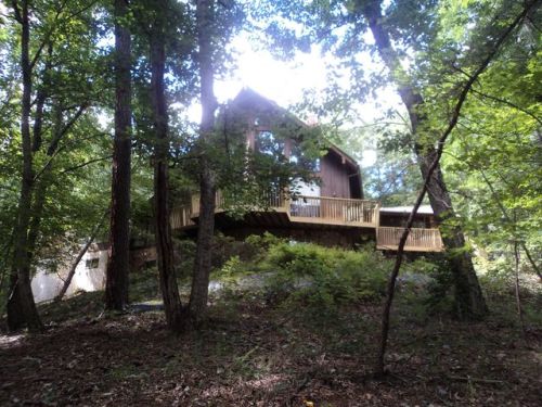 1955 Laurel Mountain Dr, Salem, VA 24153-1818