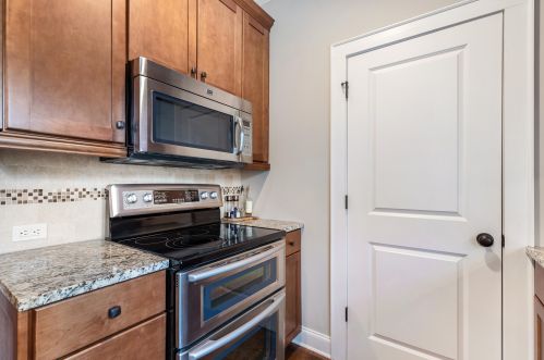 208 Slipper Shell Ct, Mount Pleasant SC  29464-6724 exterior