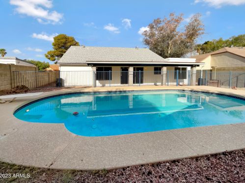 18661 45th Dr, Glendale AZ  85308-4494 exterior
