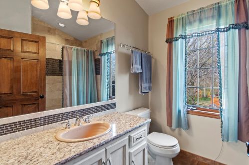 4580 Sommerset Dr, Waukesha WI  53151-6876 exterior