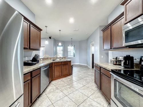 7025 Heatherbrook Dr, Lakeland FL  33809-4623 exterior