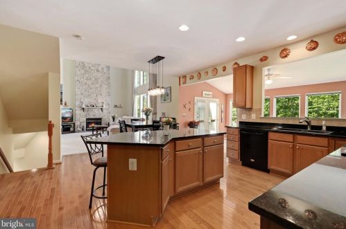 14149 Murphy Ter, Gainesville VA  20155-1725 exterior