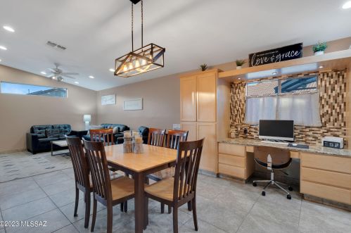 6952 Tacna Dr, Tucson AZ 85743-1422 exterior