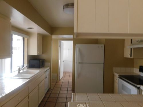 8032 Camino Tranquilo, San Diego, CA 92122-1728