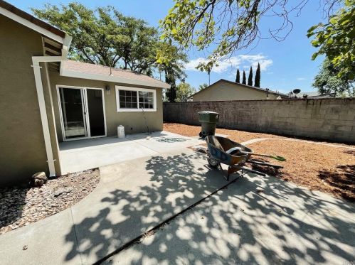 1136 Needham Dr, Vacaville CA  95687-6722 exterior