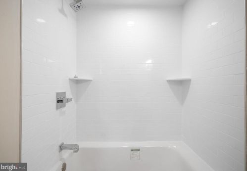 1716 Girard Ave, Philadelphia PA  19130-1514 exterior