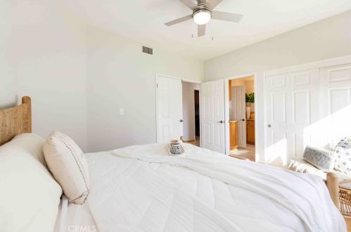 4565 Sea Bluff Cir, Carlsbad CA  92008-3671 exterior