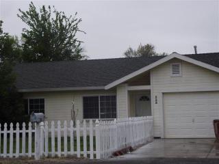 225 Silver Eagle Rd, Sacramento, CA 95838-4141