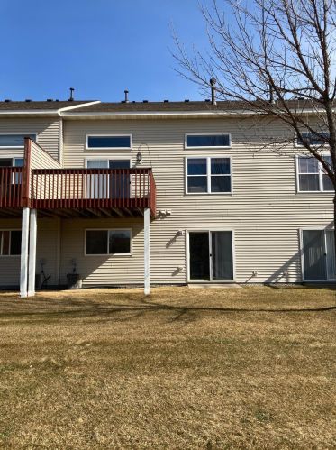 1750 Philipp Dr, Prior Lake, MN 55379-3166