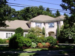 71 Sharpe Rd, Newton, MA 02459-3032