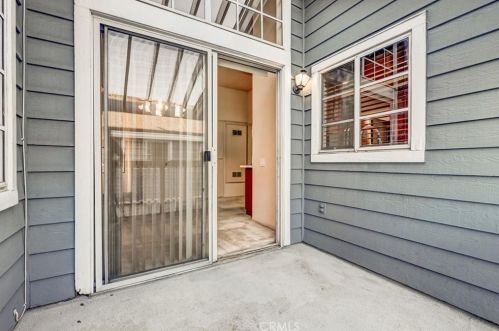 11690 Lakewood Blvd, Downey CA  90241-5272 exterior