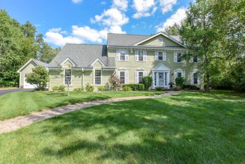 10618 Riverlake Ct, Thiensville, WI 53092-4865
