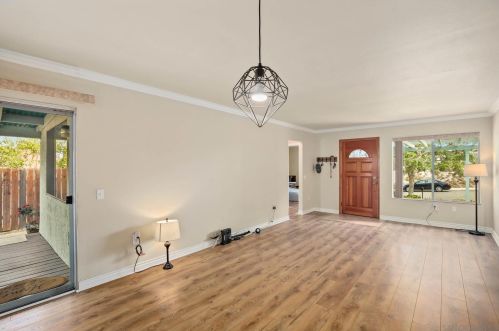4766 Jasmine St, Oceanside, CA 92056-3029
