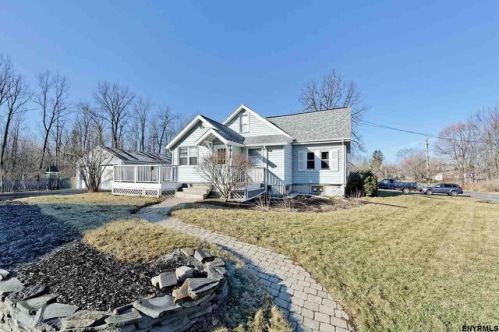 23 Belle Ave, Newtonville, NY 12110-2905