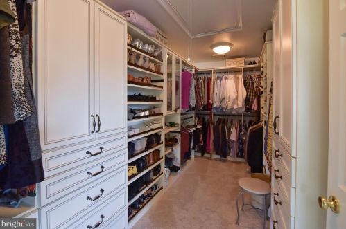 116 Osborne Cir, Kennett Sq PA  19348-1910 exterior