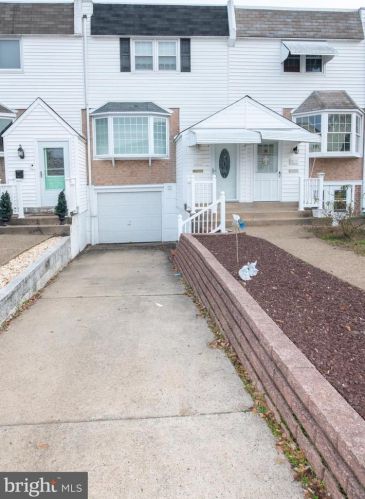 3623 Hereford Ln, Philadelphia, PA 19114-1908