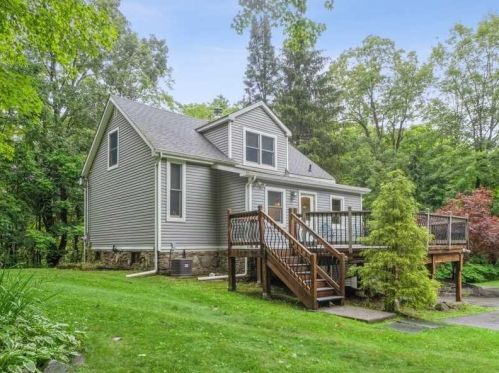 283 Cream St, Poughkeepsie, NY 12601-6323