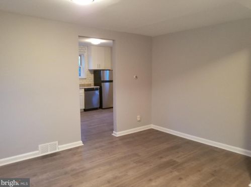 16 Kerhart Ave, Berlin Boro NJ  08009-1308 exterior