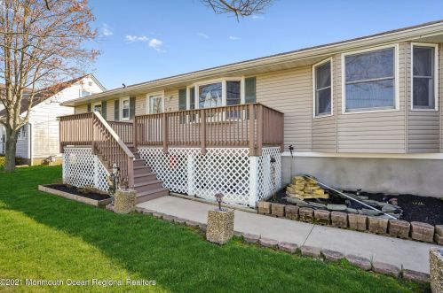 1824 Shore Blvd, Point Pleasant Beach NJ  08742-5257 exterior