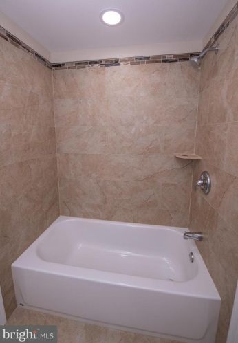 1865 Greymont St, Philadelphia PA  19116-3829 exterior