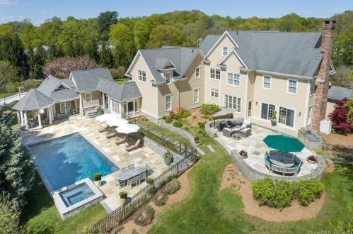 12 Powderhorn Dr, Ridgefield, CT 06877-4215