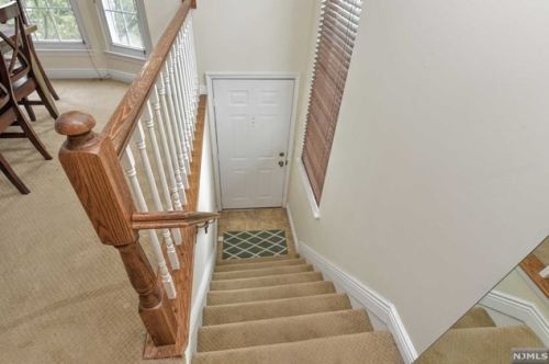 833 Juniper Way, Mahwah NJ  07430-3457 exterior