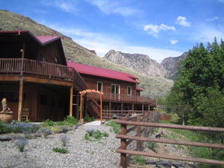 42 Warm Springs Rd, Baker, ID 83467-5271