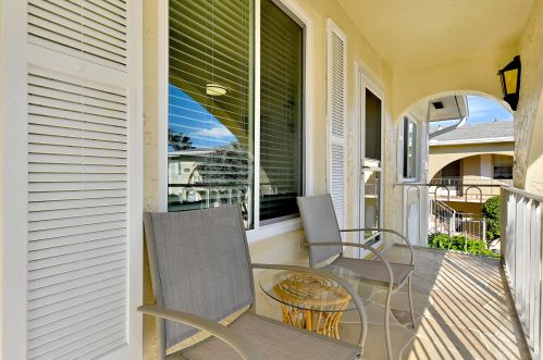 13757 Flora Pl, Delray Beach, FL 33484-1658