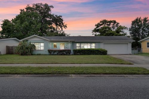1102 Malone Dr, Orlando, FL 32810-5451