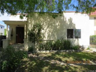 1237 Windsor Rd, Glendale, CA 91205-2659