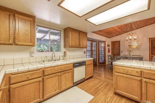 552 Division Dr, Big Bear City CA  92314-9649 exterior