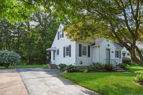 9 Saulters Rd, Manchester, CT 06042-3315