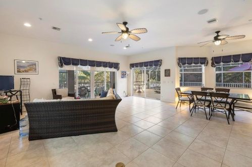 705 Shakett Creek Dr, Nokomis FL  34275-2252 exterior