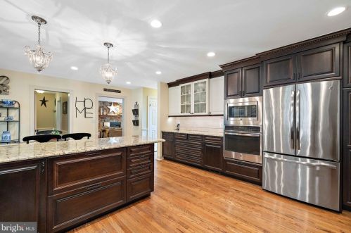 106 Longfields Way, Downingtown PA  19335-4486 exterior