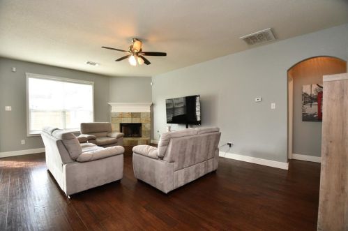 8514 Sports Haven Dr, Humble TX  77346-6000 exterior