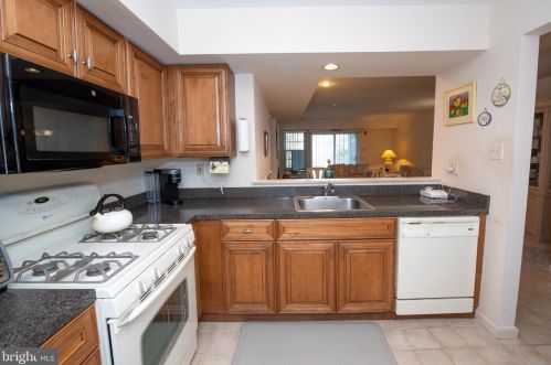 344 Independence Dr, Southampton PA  18966-2729 exterior