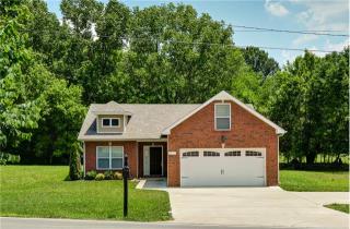 812 Dunbar Cave Rd, Clarksville, TN 37043-5903