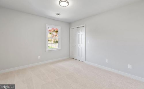 700 Winterberry Dr, Fredericksburg VA  22405-2056 exterior