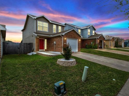10711 Edgewest Ter, Fort Worth, TX 76108-4619