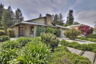 2014 Crinella Dr, Petaluma, CA 94954-5628