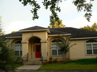 6077 Mayberry Ln, Milton, FL 32570-8875