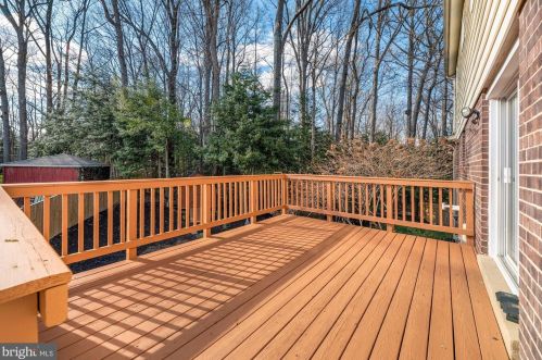 6820 Spur Rd, Springfield VA 22152-2638 exterior