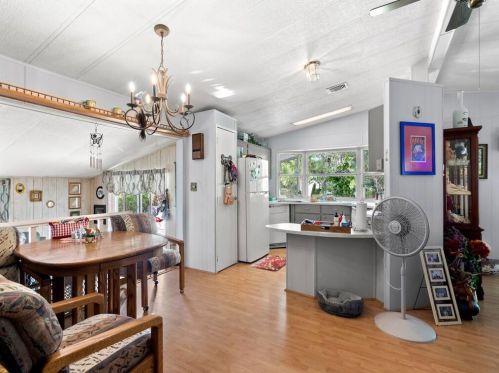 911 Courier St, Vero Beach FL  32966-8737 exterior