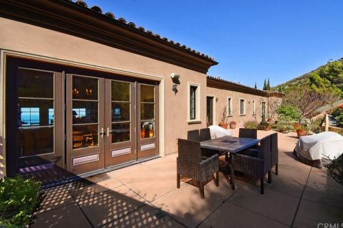 1128 Palos Verdes Dr, Palos Verdes Estates CA 90274-0015 exterior