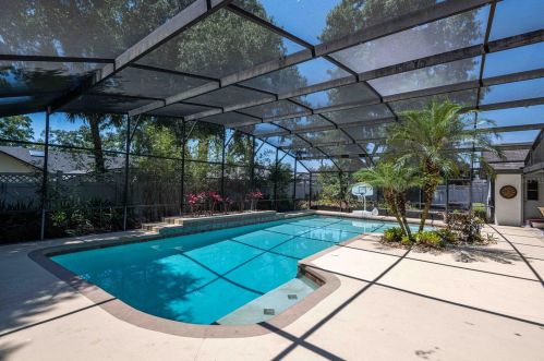 218 Shady Oaks Cir, Lake Mary, FL 32746-3684