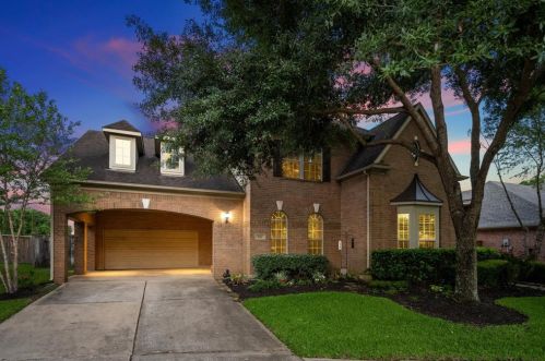 8211 Campaign Cir, Richmond, TX 77406-6460