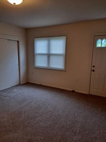 311 7th St, Jeannette PA  15644-1707 exterior