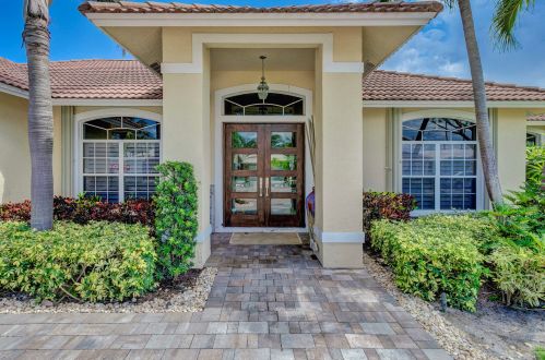 1241 Bimini Ln, West Palm Beach FL  33404-2770 exterior