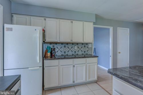 107 8th St, Laurel DE  19956-1401 exterior